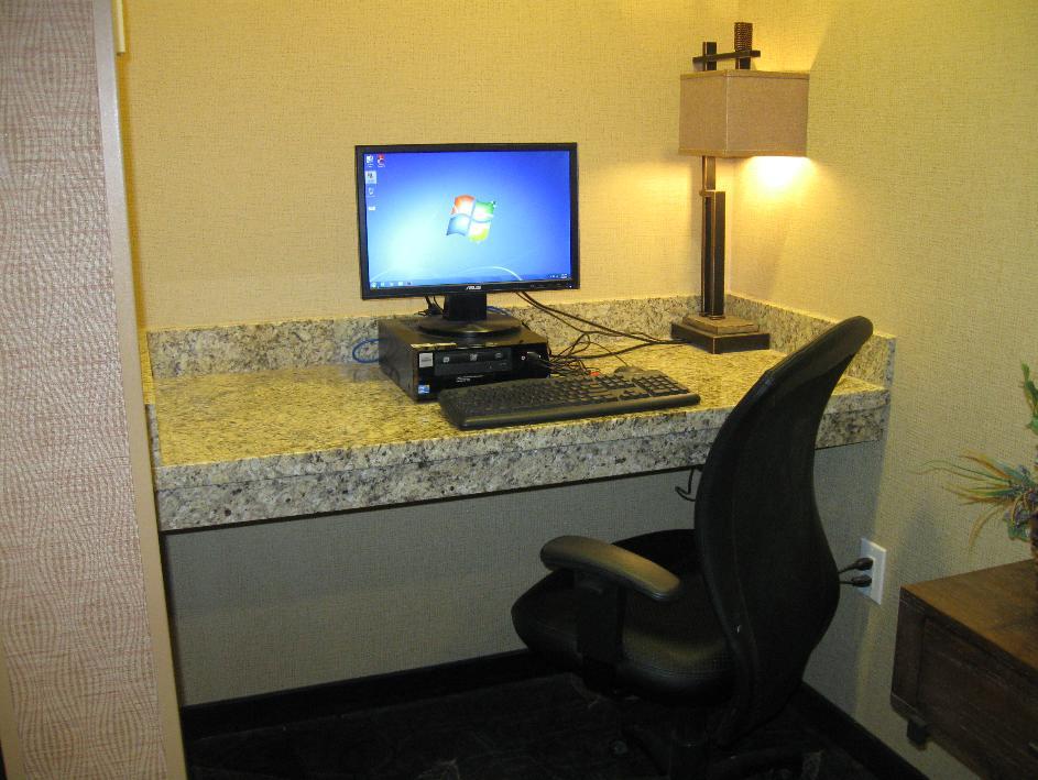 Little Missouri Inn & Suites Watford City Zewnętrze zdjęcie