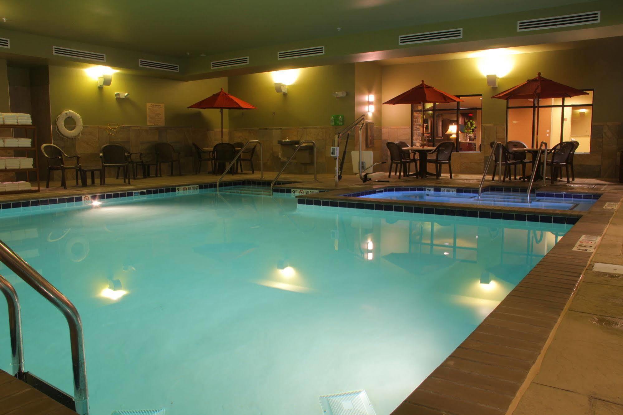 Little Missouri Inn & Suites Watford City Zewnętrze zdjęcie
